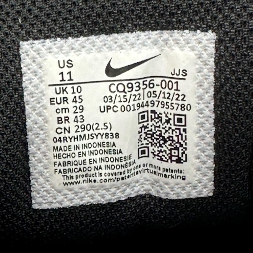 Nike Legend Essential 2 Black White Athletic Gym Sneakers CQ9356-001 Men's 11 - Picture 6 of 9
